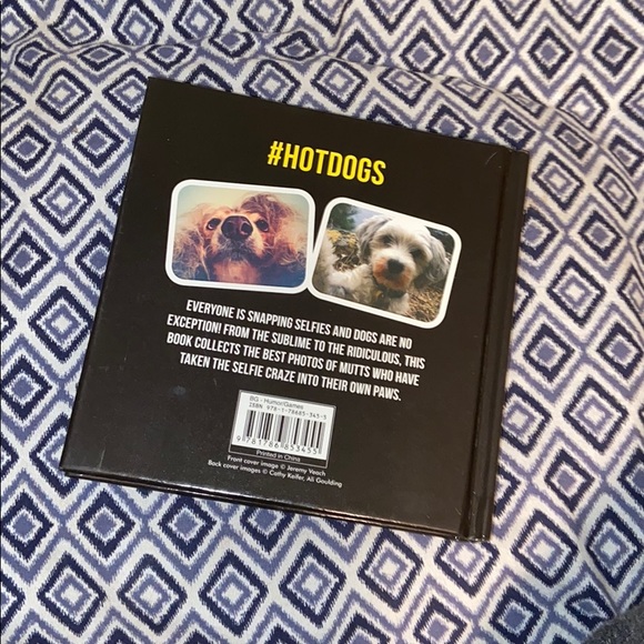 (CLOSET CLOSING FINAL SALE) Dog Selfies book by Charlie Ellis - Picture 2 of 5